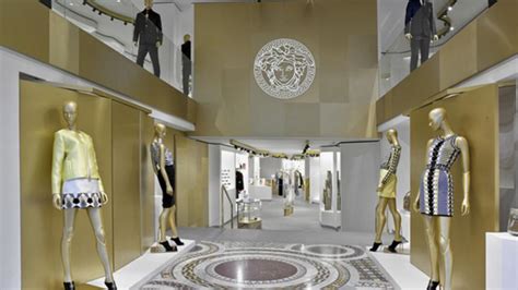 ropa de versace|versace tienda.